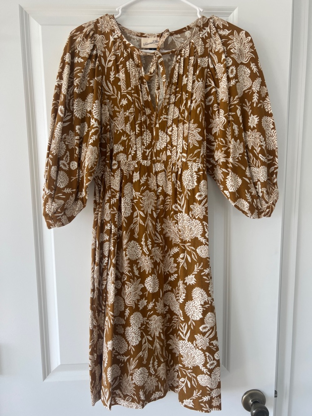 Universal Thread Balloon Sleeve Midi Dress size XS